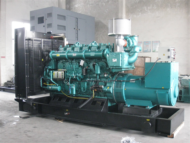 左权200KW 柴油发电机的油耗是多少?