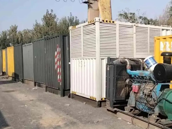 左权200KW柴油发电机机组每小时油耗是多少？